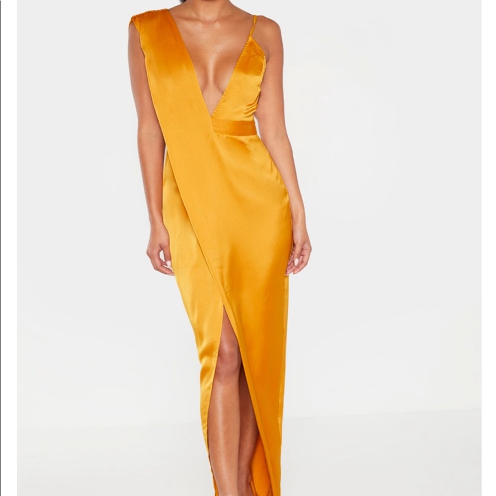 Orange dress